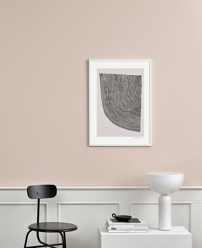 Curves by Leise Dich Abrahamsen