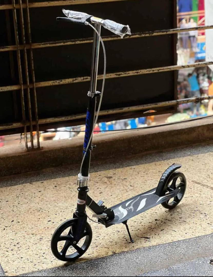 Foldable Kick Scooter — Black & Grey Camo