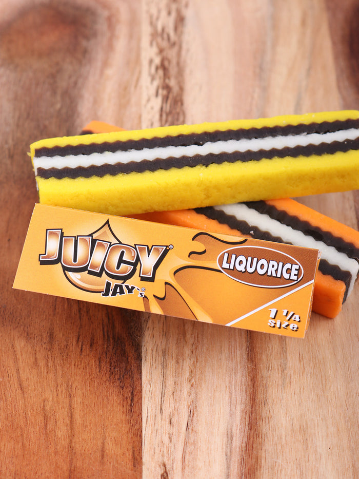 JJs Liquorice 1 1-4 Papers | One Colour-Image 1