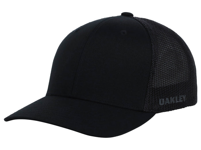 Oakley Golf Cresting Trucker - Black