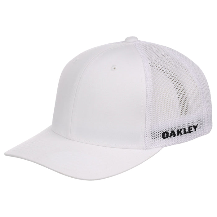 Oakley Golf Cresting Trucker - White