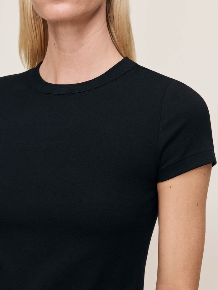 DL1961 Shrunken Tee in black, close-up of ribbed crew neckline and short sleeve on fitted tee.