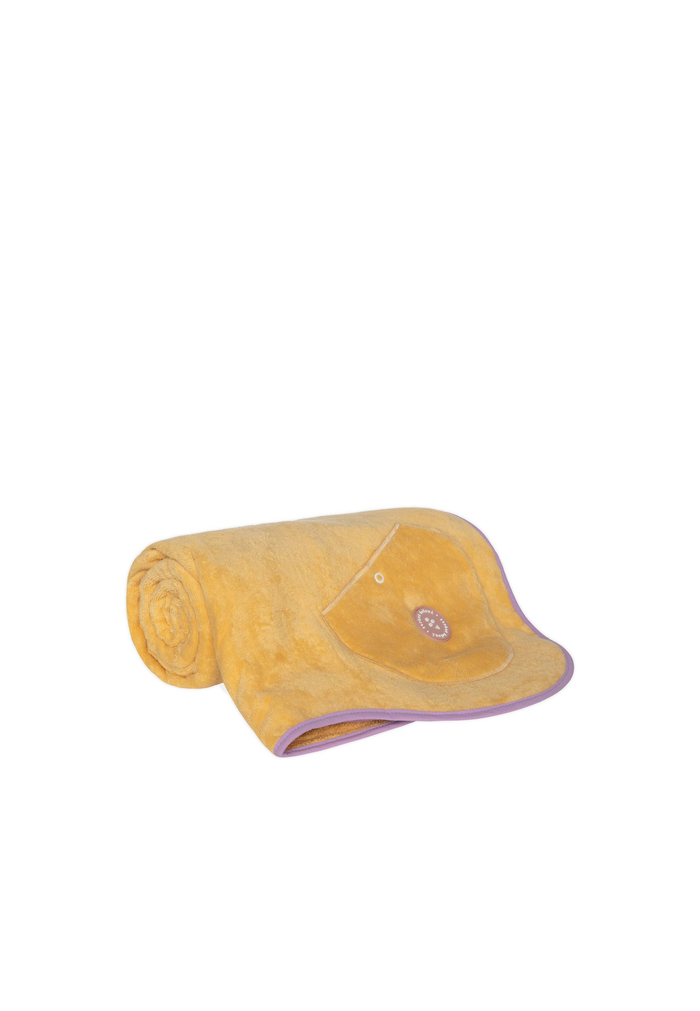 WAVY BEACH TOWEL BANANA